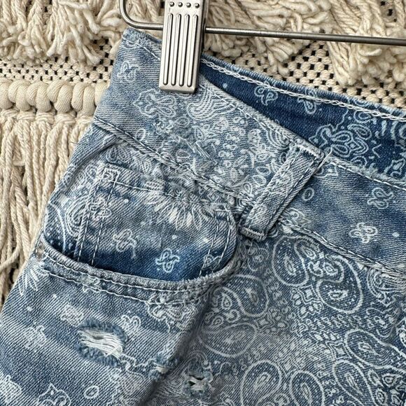 Happily Grey Mixed Bandana Print Jean Shorts (5/27) - Picture 3 of 5